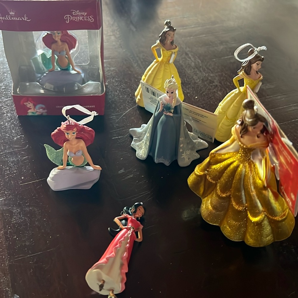 Disney ornament bundle.  Some new with tags on.